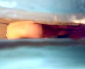 Брат подсматривает за сестрой.3гп