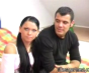 Молодые Девушка красиво трахает дружка.3гп