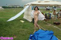 порно фотосессия Молоденькая блядь приехала на авто выставку фото-9.йпг