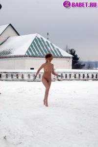 порно фотосессия Русская целка на окраине москвы фото-72.йпг