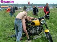 порно фотосессия Русские студенты занялись сексом привселюдно фото-32.йпг