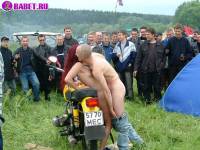 порно фотосессия Русские студенты занялись сексом привселюдно фото-54.йпг