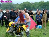 порно фотосессия Русские студенты занялись сексом привселюдно фото-58.йпг