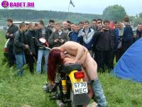 порно фотосессия Русские студенты занялись сексом привселюдно фото-68.йпг