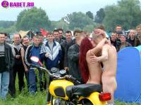 порно фотосессия Русские студенты занялись сексом привселюдно фото-73.йпг