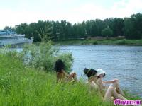порно фотосессия Три голые брюнетки на москве реке фото-34.йпг