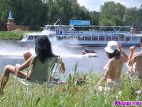 порно фотосессия Три голые брюнетки на москве реке фото-4.йпг