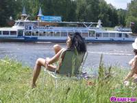 порно фотосессия Три голые брюнетки на москве реке фото-5.йпг