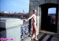 порно фотосессия Голая блондинка хочет покорить москву фото-44.йпг