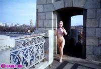 порно фотосессия Голая блондинка хочет покорить москву фото-50.йпг