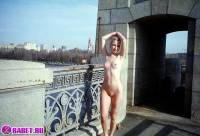 порно фотосессия Голая блондинка хочет покорить москву фото-55.йпг