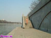 порно фотосессия Голая пизда на улицах москвы фото-32.йпг