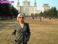 порно фотосессия Московская шалава шарится по стадиону фото-2.йпг