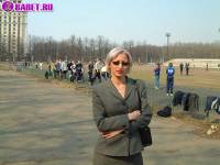 порно фотосессия Московская шалава шарится по стадиону фото-6.йпг