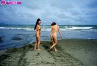 порно фотосессия Красивые девчёнки приехали на море фото-115.йпг