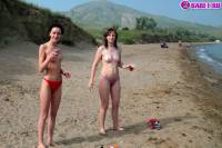 порно фотосессия Московские шалавы приехали на море фото-3.йпг