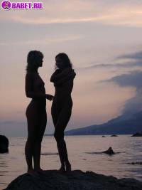 порно фотосессия Питербургские шалавы приехали на море фото-9.йпг