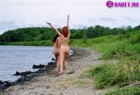 порно фотосессия Рыжая бестыжая полностью разделась фото-112.йпг