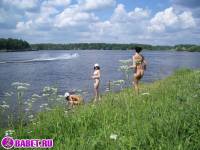 порно фотосессия Три подруги разделись до гола на речке фото-160.йпг