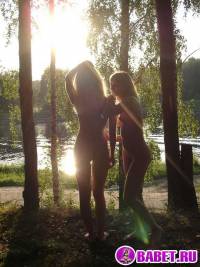 порно фотосессия Четыре голых девушки на отдыхе фото-151.йпг