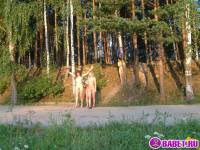 порно фотосессия Четыре голых девушки на отдыхе фото-478.йпг