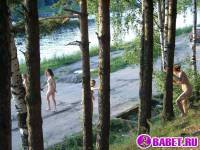 порно фотосессия Четыре голых девушки на отдыхе фото-481.йпг