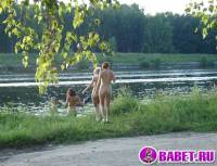 порно фотосессия Четыре голых девушки на отдыхе фото-492.йпг