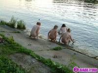 порно фотосессия Четыре голых девушки на отдыхе фото-515.йпг