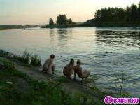 порно фотосессия Четыре голых девушки на отдыхе фото-516.йпг