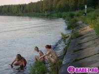 порно фотосессия Четыре голых девушки на отдыхе фото-525.йпг