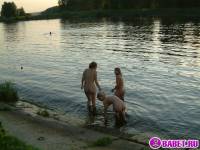 порно фотосессия Четыре голых девушки на отдыхе фото-533.йпг