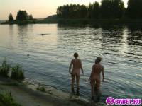 порно фотосессия Четыре голых девушки на отдыхе фото-535.йпг