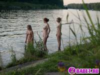 порно фотосессия Четыре голых девушки на отдыхе фото-536.йпг