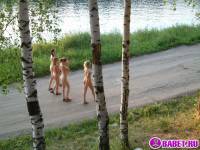 порно фотосессия Четыре голых девушки на отдыхе фото-656.йпг