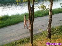 порно фотосессия Четыре голых девушки на отдыхе фото-662.йпг