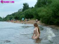 порно фотосессия 18 летняя целка пошла голая к воде фото-51.йпг