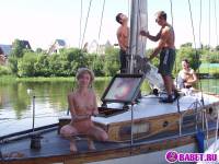 порно фотосессия Голые девчёнки штормят яхт клуб фото-11.йпг