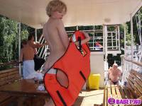 порно фотосессия Голые девчёнки штормят яхт клуб фото-32.йпг