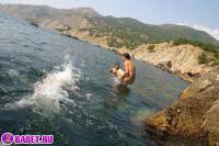 порно фотосессия Две брюнетки и блондинка на отдыхе фото-189.йпг