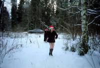 порно фотосессия Три голые снегурочки в холодной зимнем лесу svt148001.jpg