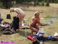 порно фотосессия Трёх русских проституток привезли в лес фото-163.йпг