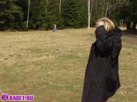 порно фотосессия Трёх русских проституток привезли в лес фото-173.йпг