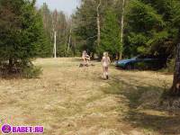 порно фотосессия Трёх русских проституток привезли в лес фото-180.йпг