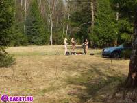 порно фотосессия Трёх русских проституток привезли в лес фото-182.йпг