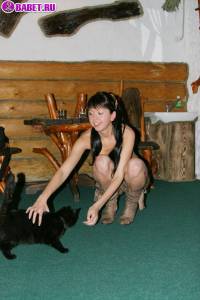 порно фотосессия Молодая целка в загородном доме 159-912-002.jpg