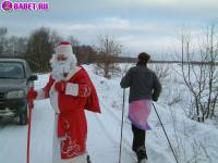 порно фотосессия Голая в лесу снегурочка с дедом морозом 137620001.jpg