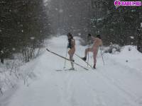порно фотосессия Голый марафон на лыжах 123191749014.jpg