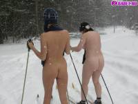 порно фотосессия Голый марафон на лыжах 123191749043.jpg