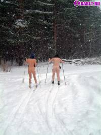 порно фотосессия Голый марафон на лыжах 123191749048.jpg