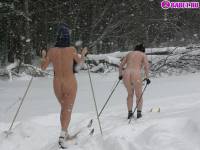 порно фотосессия Голый марафон на лыжах 123191749049.jpg